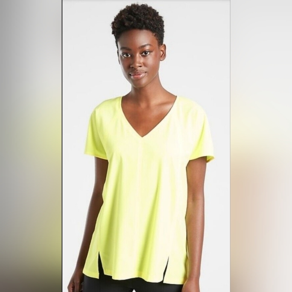 ❤️ NWOT! ATHLETA V-NECK BOULEVARD TOP, XS - Picture 2 of 11